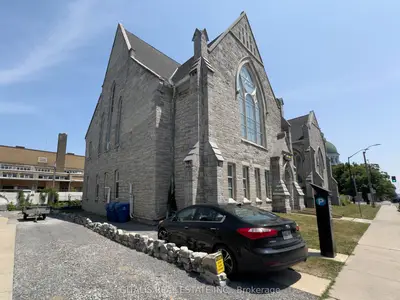 126 Wellington Street, Kingston, On K7l 3c7