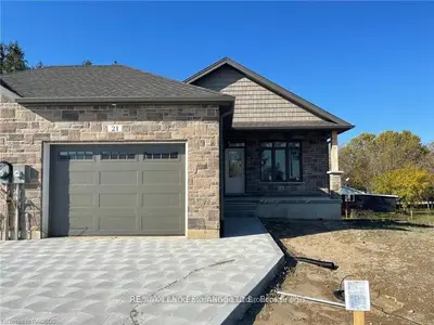 21 Nyah Court, Kincardine, On N0g 2t0