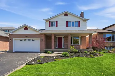 4582 St Volodymyr Court, Lincoln, On L3j 0b5