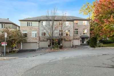 6 Pondside Private, Manor Park - Cardinal Glen And Area, On K1k 4x3