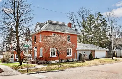 402 Christie Street, Pembroke, On K8a 4r9