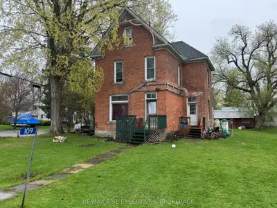 109 Adelaide Street, Front Of Leeds & Seeleys Bay, On K0h 2n0