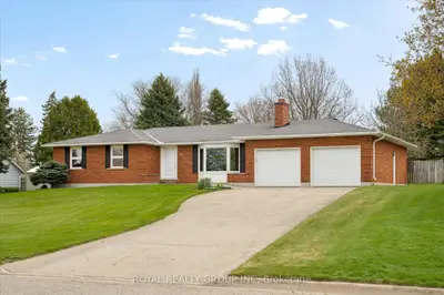 28 Strauss Court, Wilmot, On N0b 2l0