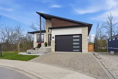 31 Creek Side Place, Lambton Shores, On N0m 1t0