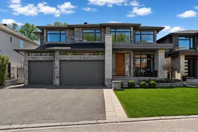 15 Tierney Drive, Barrhaven, On K2j 4w2