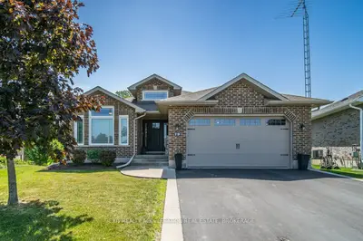 79 Hartwood Crescent, Greater Napanee, On K7r 0a8