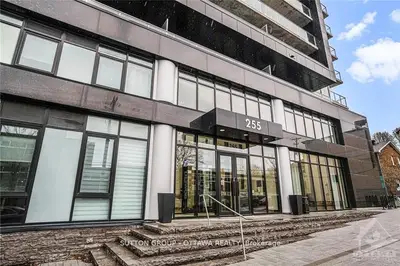 255 Bay Street 208, Ottawa Centre, On K1r 0c5