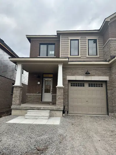 42 Rowlock Street, Welland, On L3b 0m7