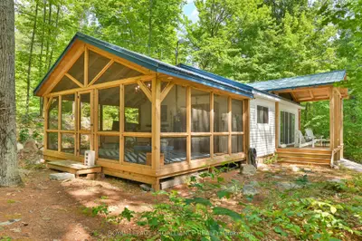 1780 Mazinaw Lake, Frontenac, On K0h 1k0