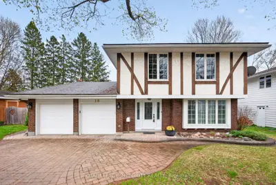 16 Ancona Crescent, South Of Baseline To Knoxdale, On K2g 0n8