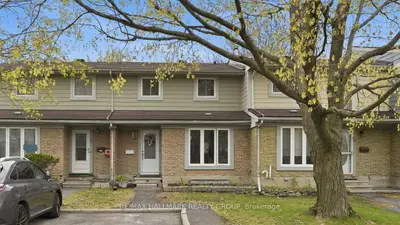 2336 Orient Park Drive 59, Blackburn Hamlet, On K1b 4n5