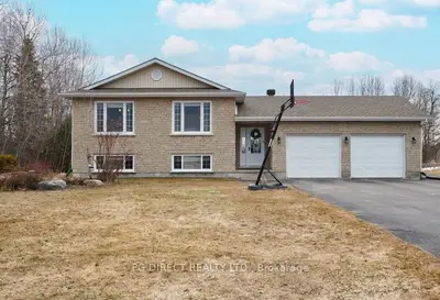 16 Mallard Street, Laurentian Valley, On K8a 8n9