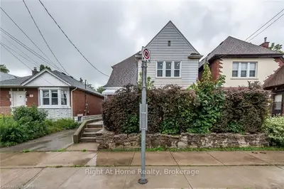 104 Longwood Road S 2 Room #1, Hamilton, On L8s 1s6
