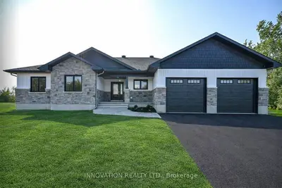 10472 St John Street, North Dundas, On K0e 1s0