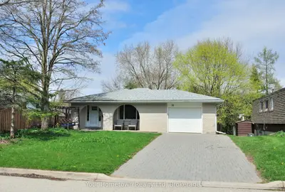 14 Braeside Street, Centre Wellington, On N1m 2y8