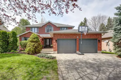 94 Carriage Hill Drive, London North, On N5x 3w9