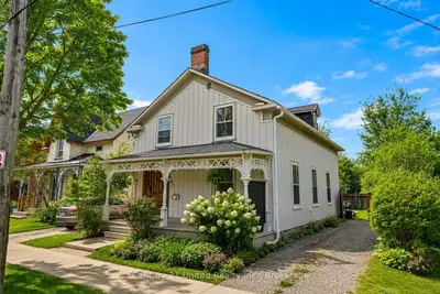 667 George Street N, Peterborough, On K9h 3s7