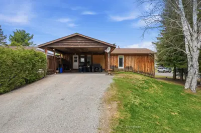 2710 Monck Road, Highlands East, On K0l 1m0