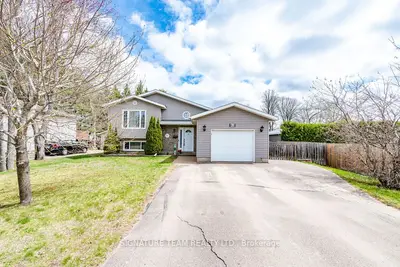 41 Audrey Street, Petawawa, On K8h 1n5