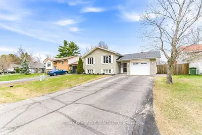 61 Woodland Crescent, Petawawa, On K8h 3l9