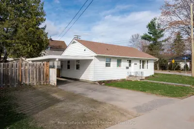1208 Gorman Street, North Bay, On P1b 2y1