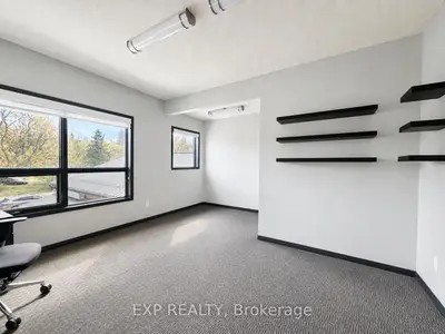 111 Sherwood Drive 204, Dows Lake - Civic Hospital And Area, On K1y 3v1