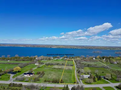 84 Grays Lane, Prince Edward County, On K0k 1p0