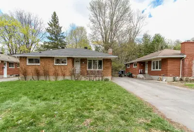 1217 Parkway Drive, Parkway Park - Queensway Terrace S And Area, On K2c 2w5
