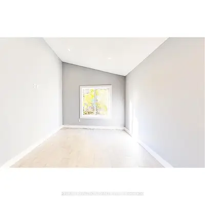 77 Godfrey Drive, London East, On N5v 2e8