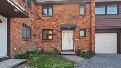 3920 Old Richmond Road E, Bells Corners And South To Fallowfield, On K2h 5c6