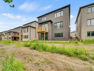137 Harwood Avenue, Woodstock, On N4t 0p8
