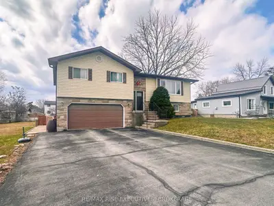 61 Brant Street, Deseronto, On K0k 1x0