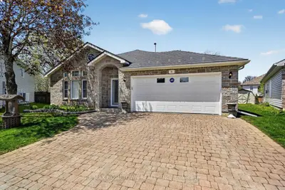 24 Regency Place, Brockville, On K6v 7m5