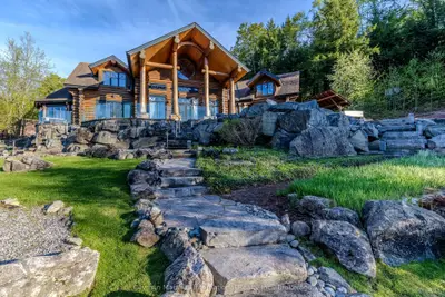 1422 BARLOCHAN Road, Muskoka Lakes, ON P1P 1R2
