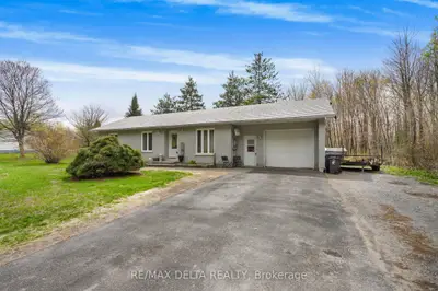 658 Ch Boundary Road, Alfred And Plantagenet, On K0b 1a0