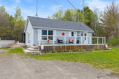 102 Junetown Road, Front Of Yonge, On K0e 1r0