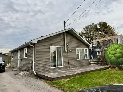 220 Gould Avenue, North Bay, On P1b 7c7