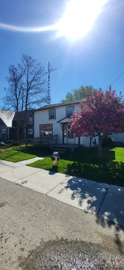 6561 Longwoods Road, Southwest Middlesex, On N0l 1t0