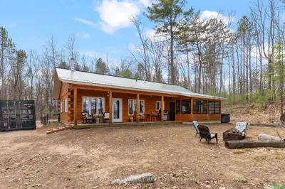 8 Hamish Trail, Whitewater Region, On K0j 2l0