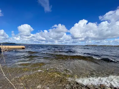 19 West Street 7, Kawartha Lakes, On K0m 1n0