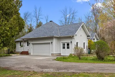 212 Sheldon Road, Rideau Lakes, On K0g 1v0