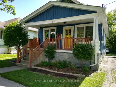 114 College Avenue N, Sarnia, On N7t 6a9
