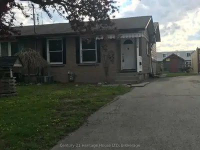 230 Hospital Drive, Fort Erie, On L2a 5x1