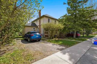 33 Burton Street, Belleville, On K8p 1e5