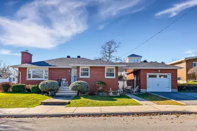 419 St Lawrence Street, Prescott, On K0e 1t0