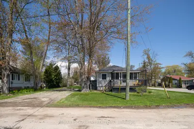 21 FERRIS Street, Norfolk, ON N0E 1W0