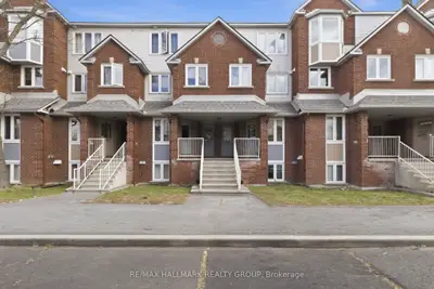 390 Briston Private 3, Hunt Club - South Keys And Area, On K1g 5r3