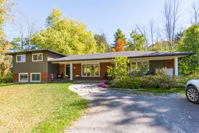 32 Mallory Road, Prince Edward County, On K0k 1g0