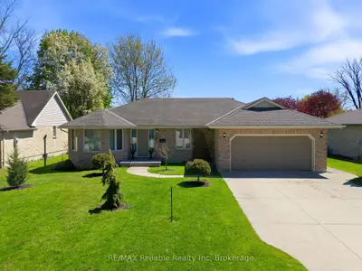 Detached in South Huron