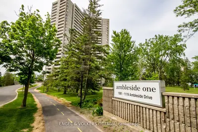 1081 Ambleside Drive 2209, Woodroffe, On K2b 8c8